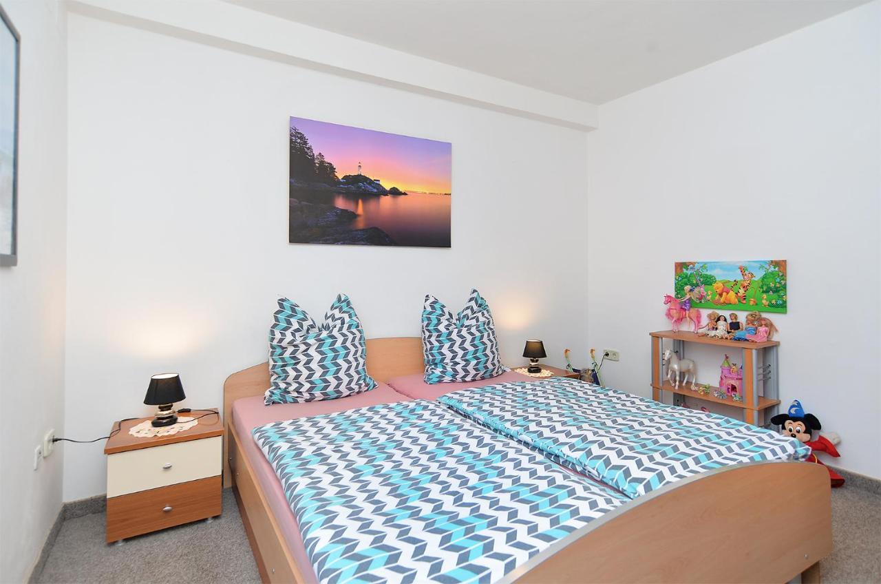 Apartments Anka 1223 Перой Екстериор снимка