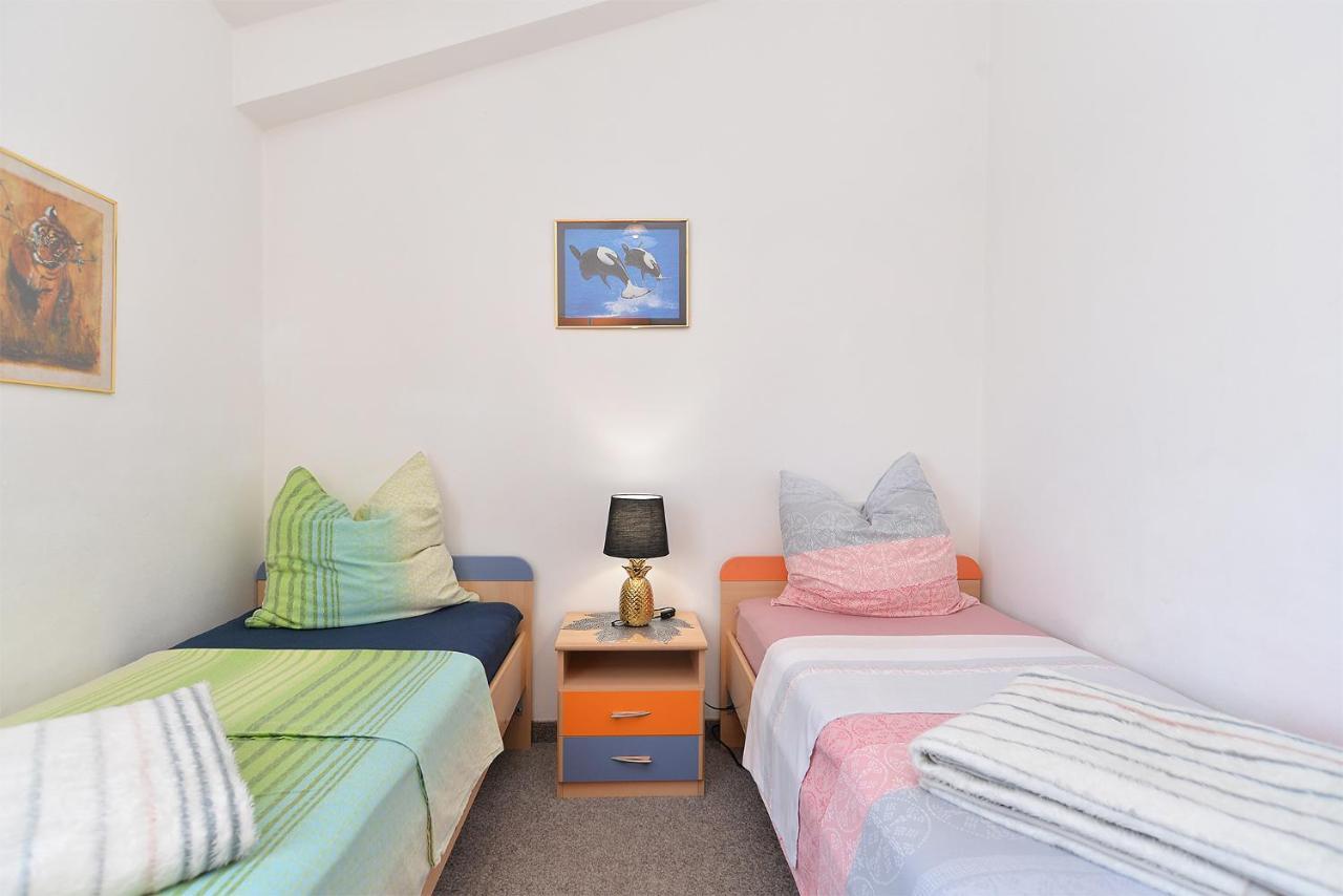 Apartments Anka 1223 Перой Екстериор снимка
