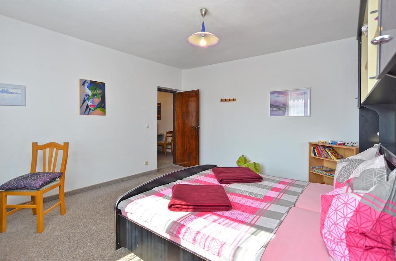 Apartments Anka 1223 Перой Екстериор снимка